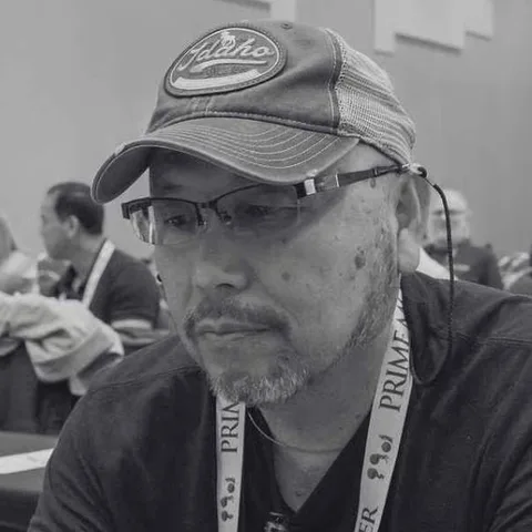 篠田圭三